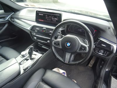 2021 BMW 520
