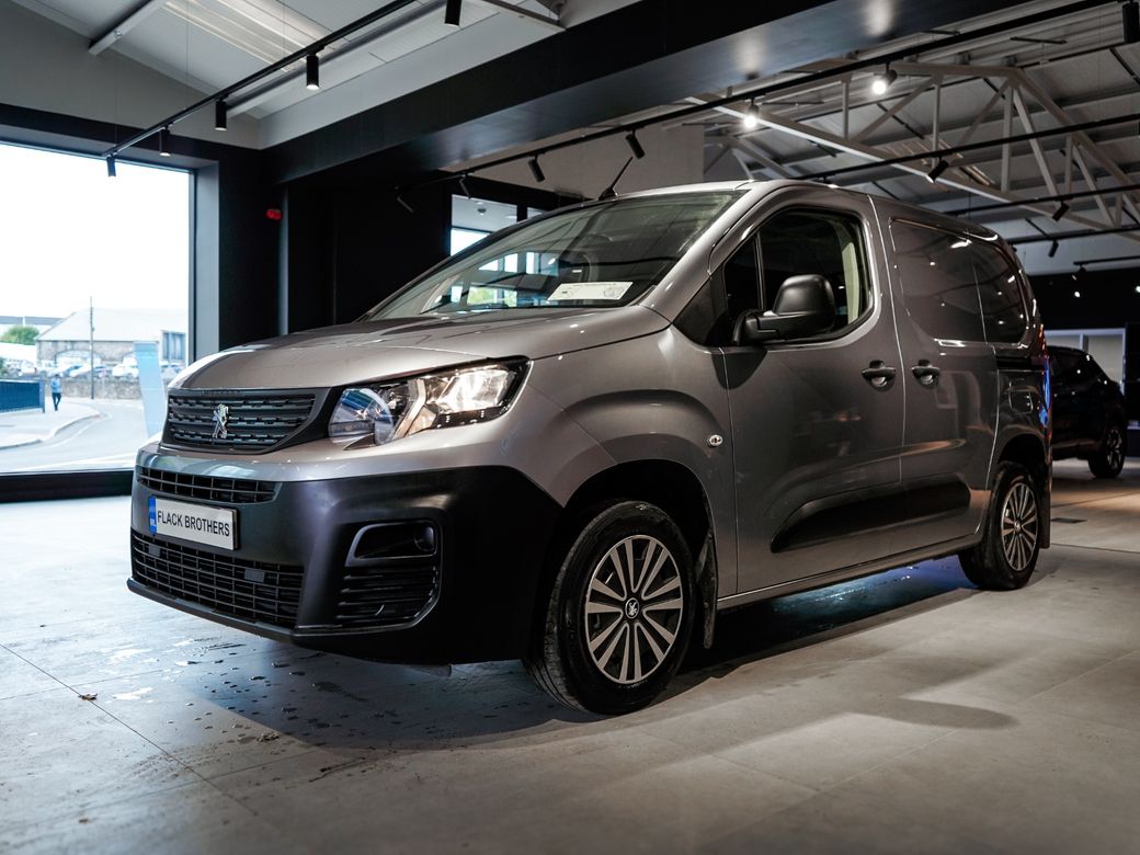 2021 Peugeot Partner