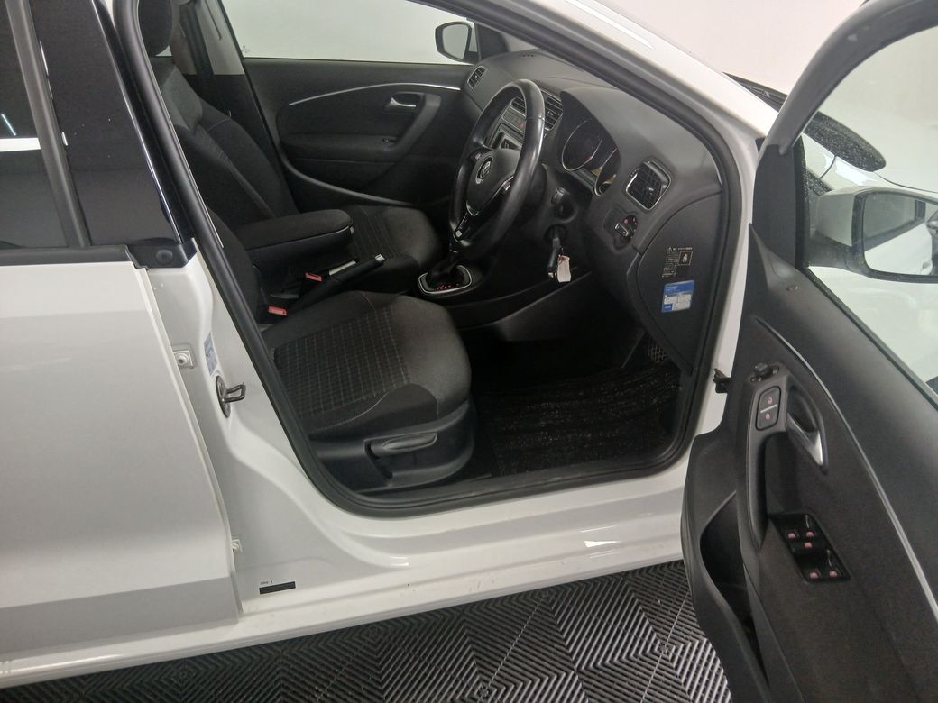 2017 Volkswagen Polo