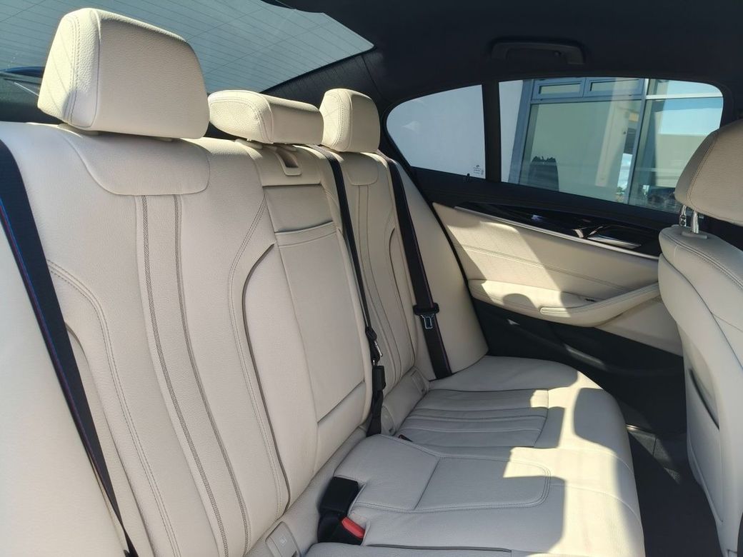 2022 BMW 5 Series