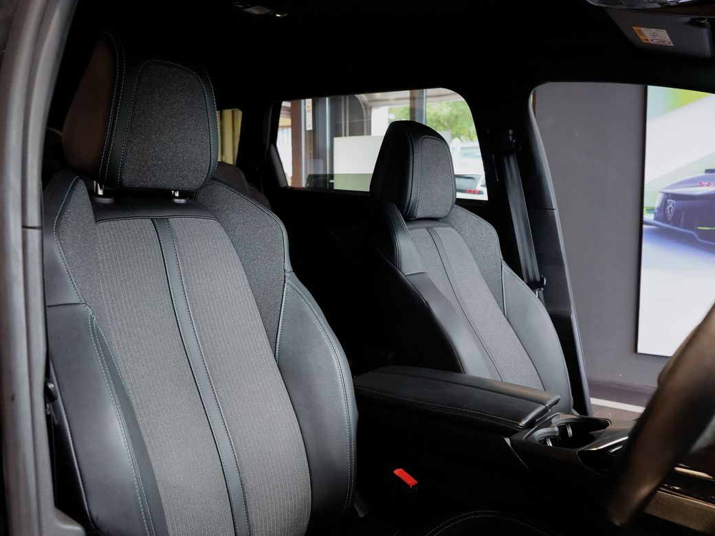 2023 Peugeot 5008