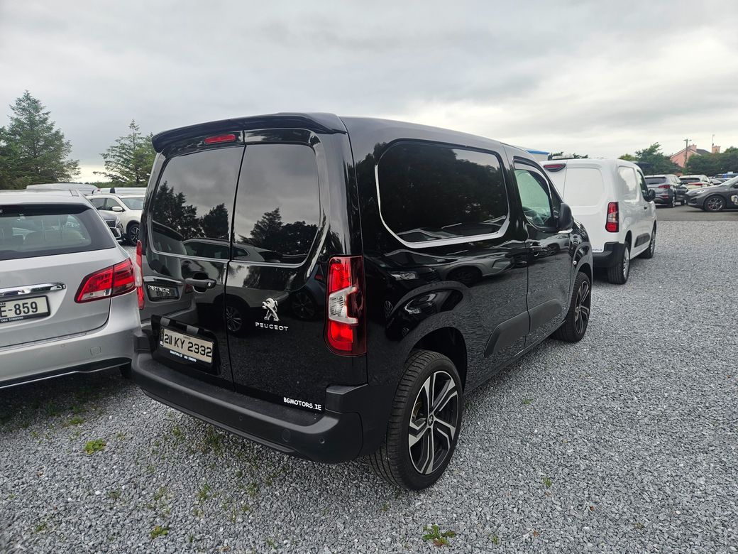 2021 Peugeot Partner