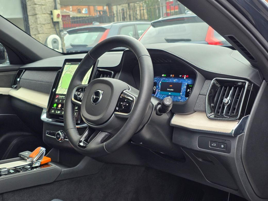 2025 Volvo XC90