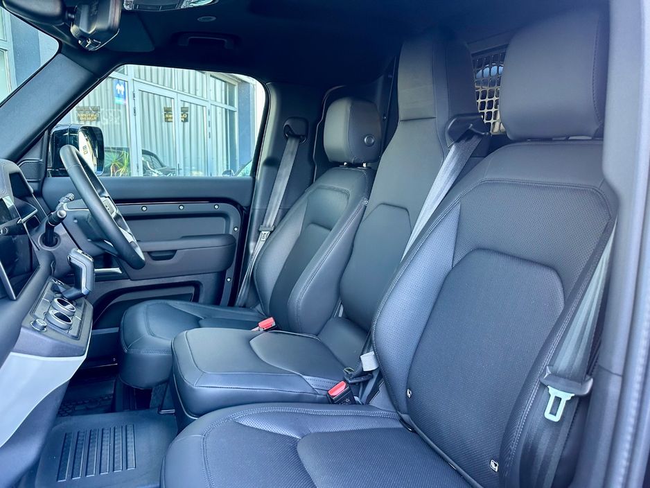 2025 Land Rover Defender