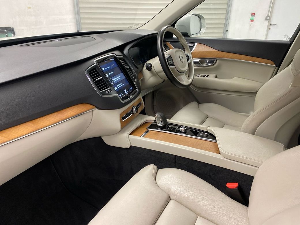 2022 Volvo XC90