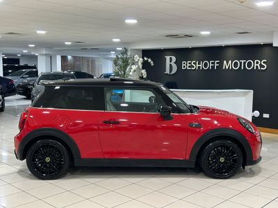 2022 Mini Hatch