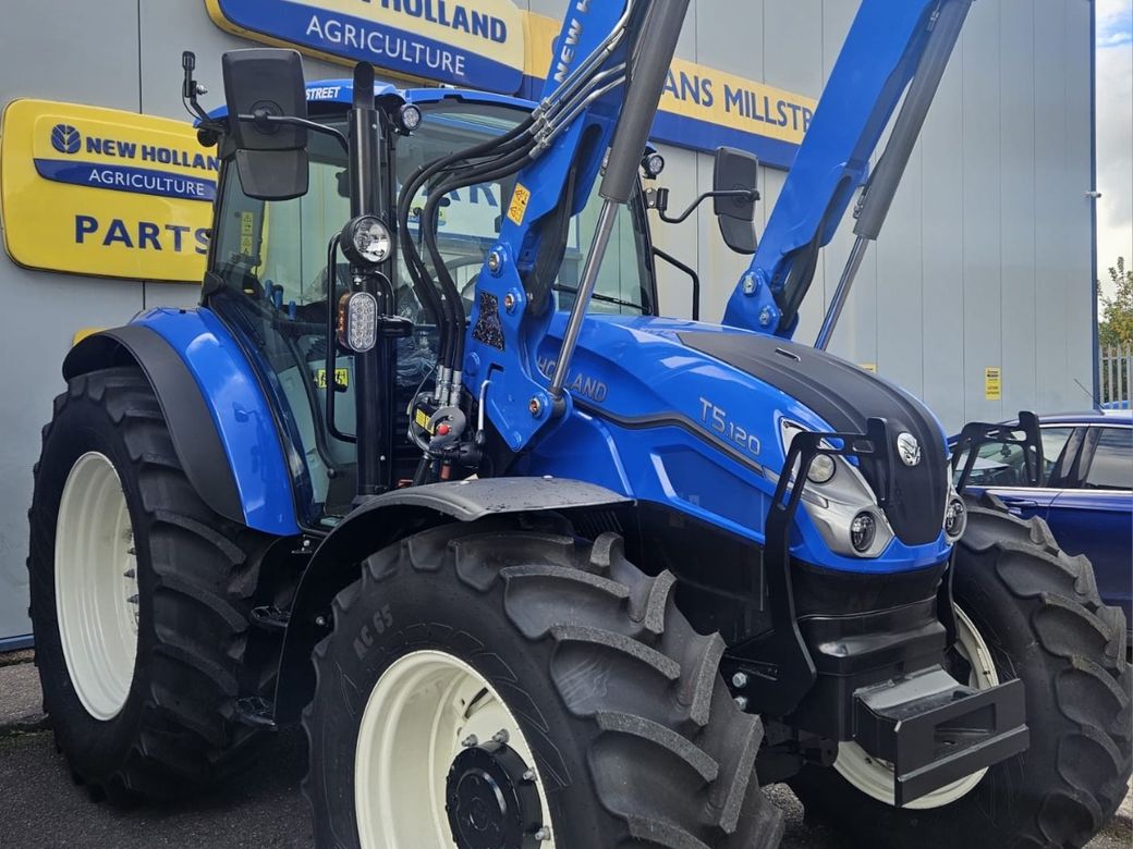 2025 New Holland T5
