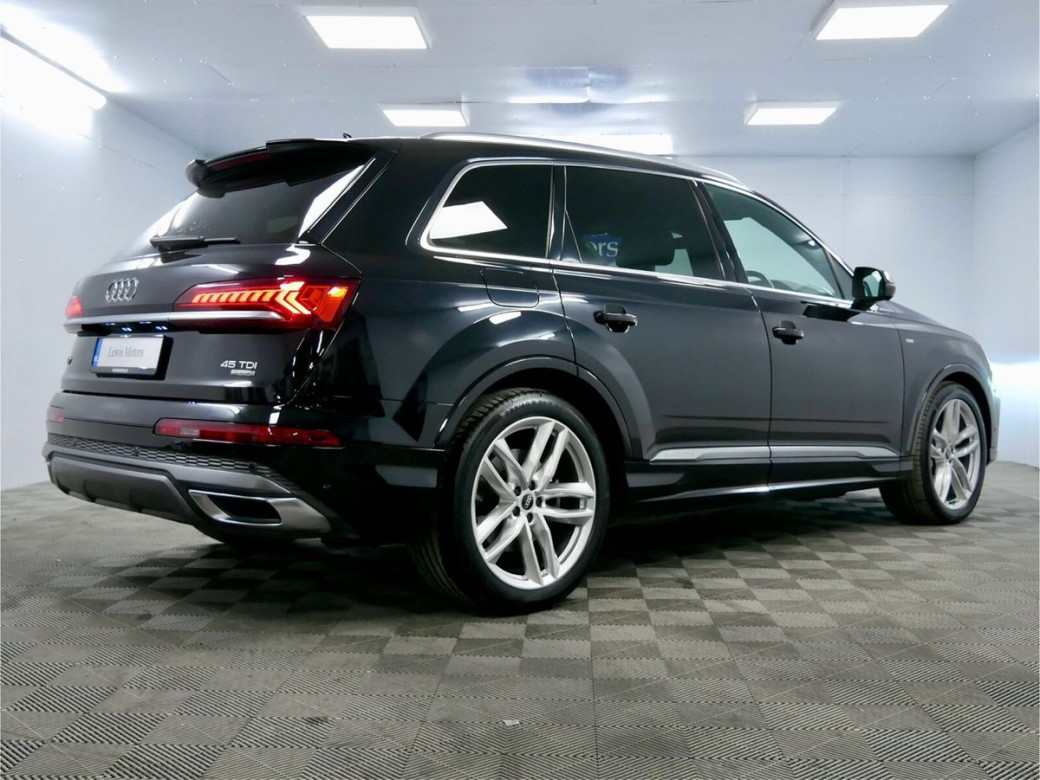 2021 Audi Q7