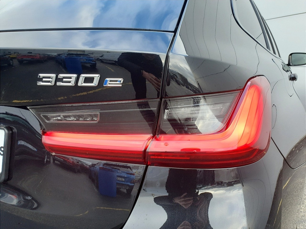2025 BMW 330