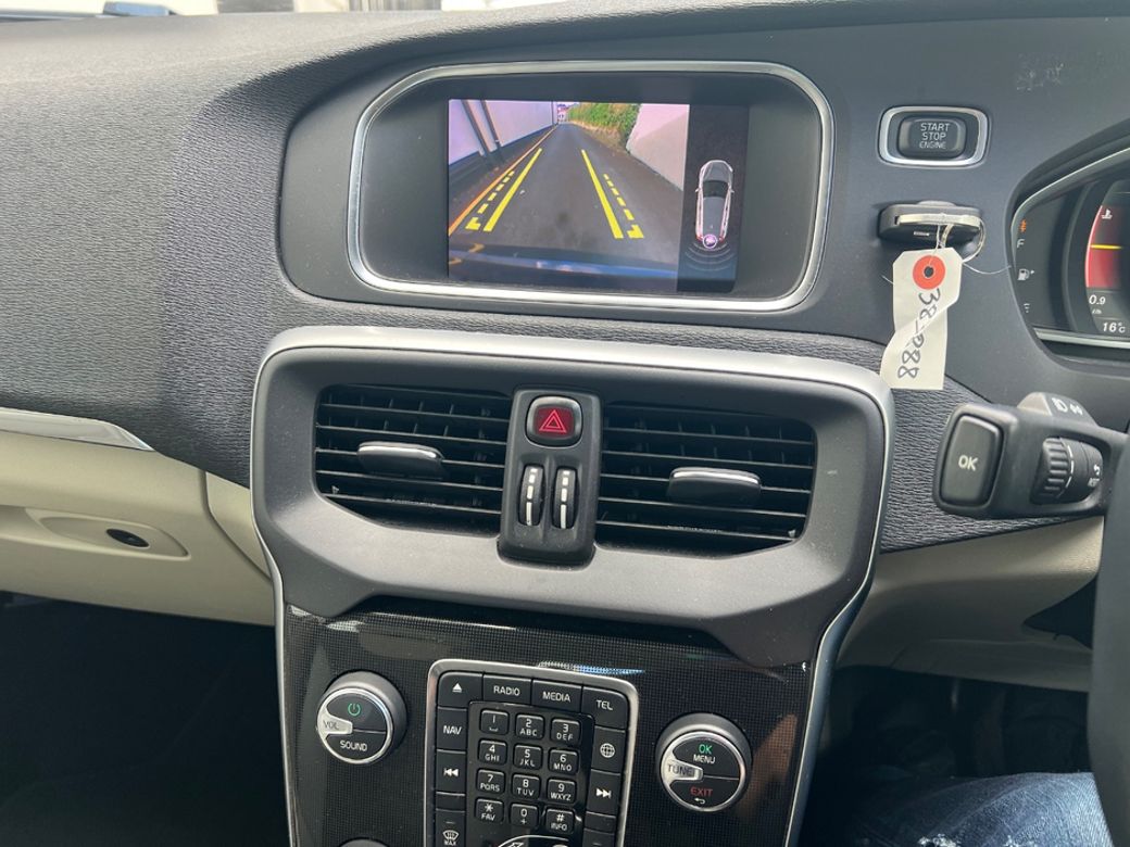 2019 Volvo V40