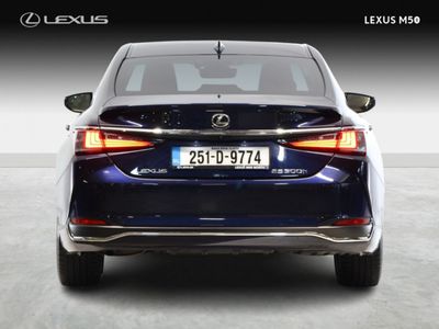 2025 Lexus ES 300h