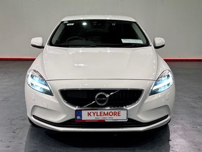 2018 Volvo V40