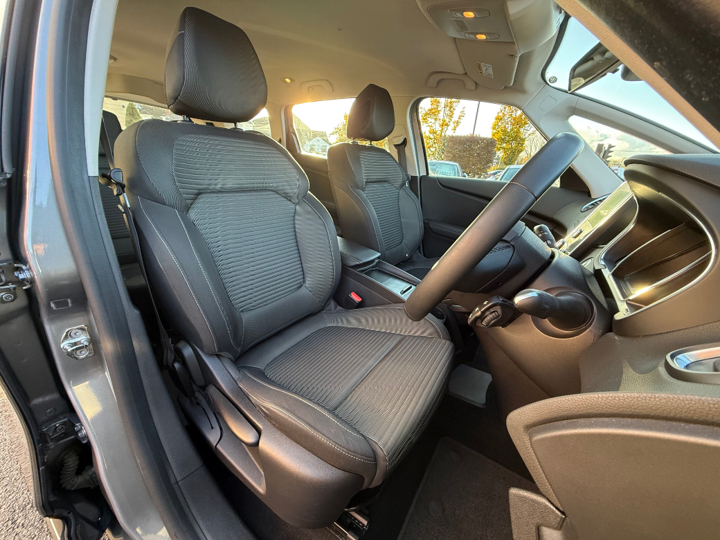 2020 Renault Grand Scenic