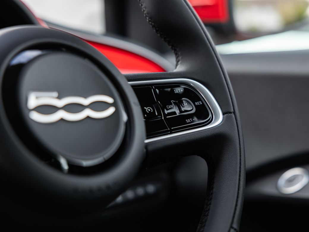 2025 Fiat 500