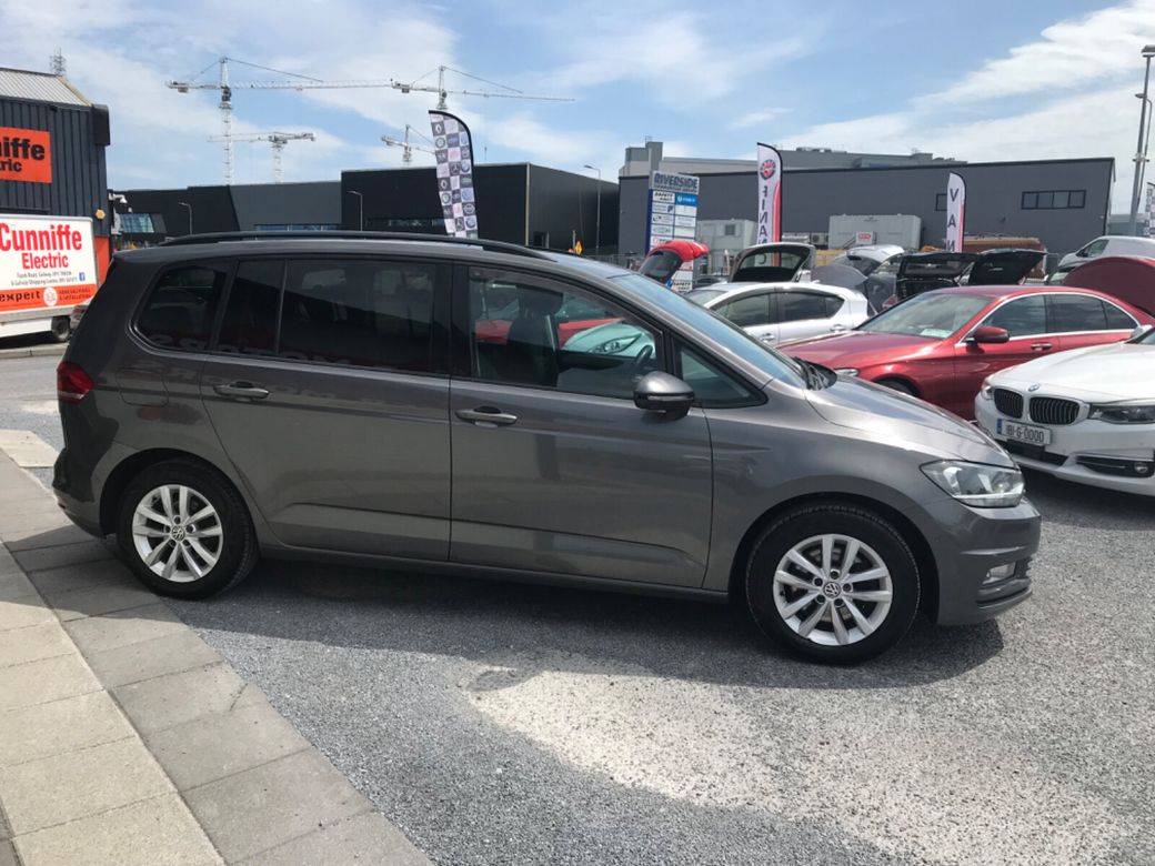 2016 Volkswagen Touran