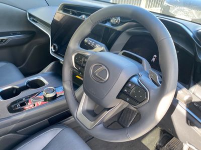 2025 Lexus RZ