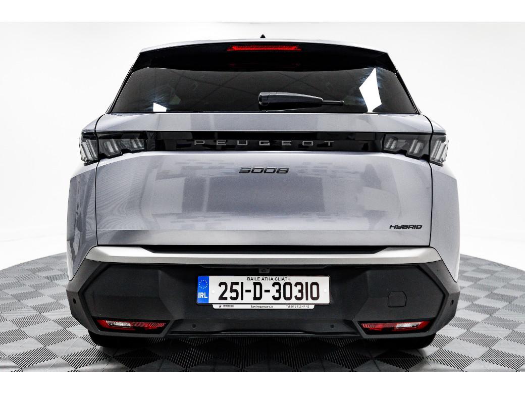 2025 Peugeot 5008