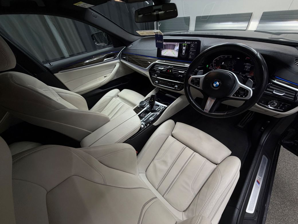 2021 BMW 5 Series