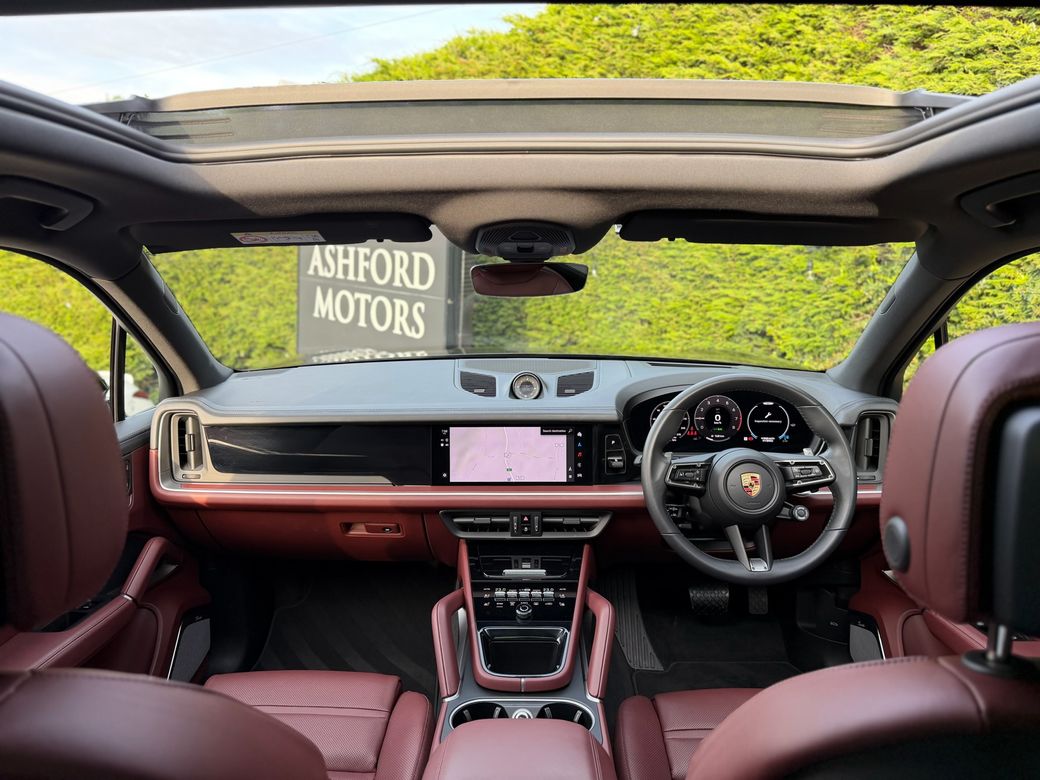 2024 Porsche Cayenne