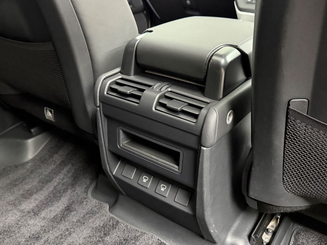 2025 Land Rover Defender