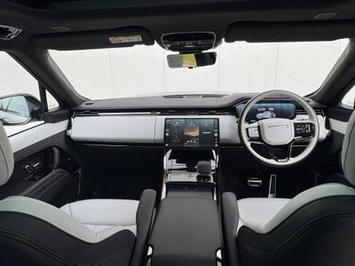 2025 Land Rover Range Rover Sport