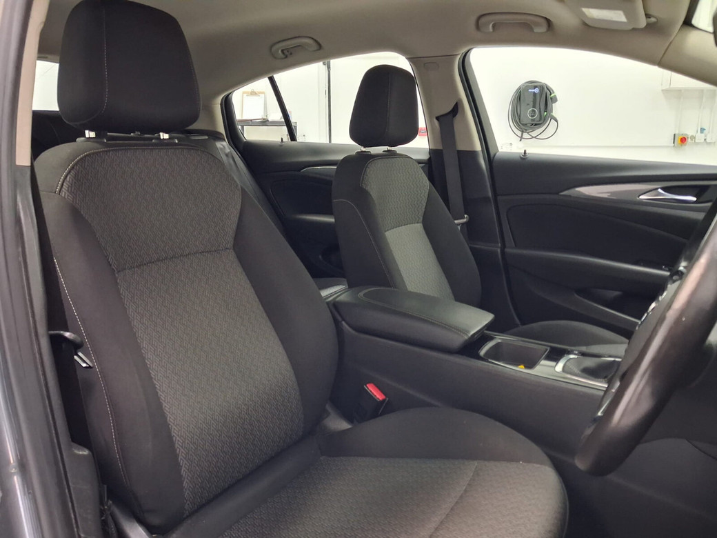 2018 Vauxhall Insignia