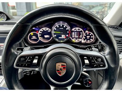 2017 Porsche Panamera