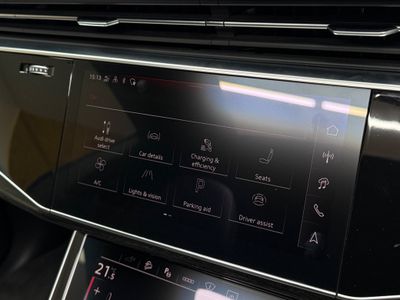 2025 Audi Q8
