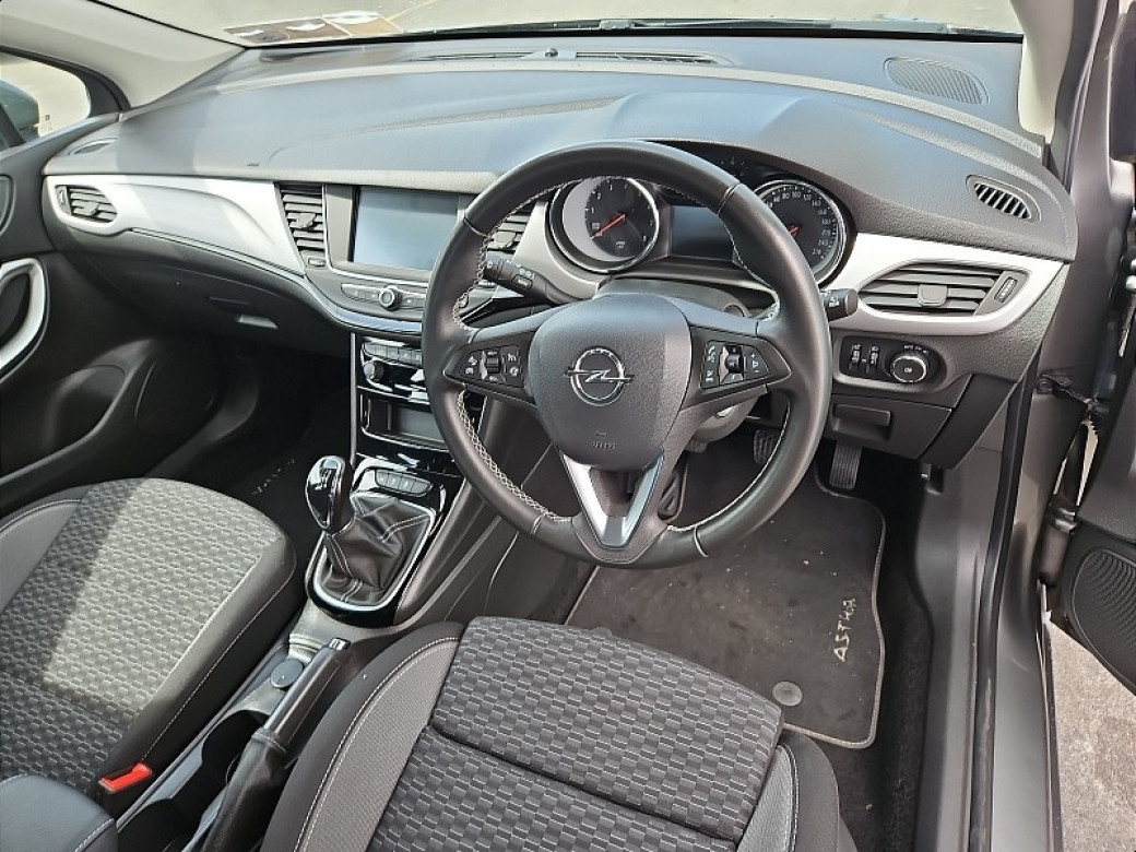 2020 Opel Astra