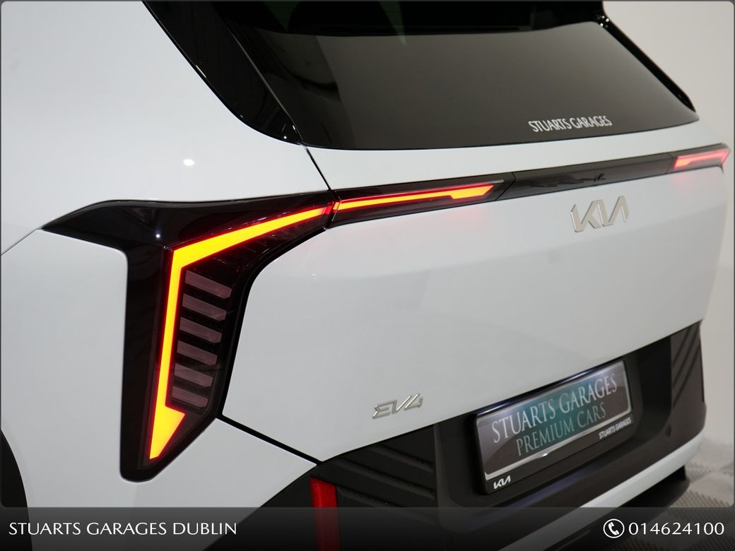 2025 Kia EV4