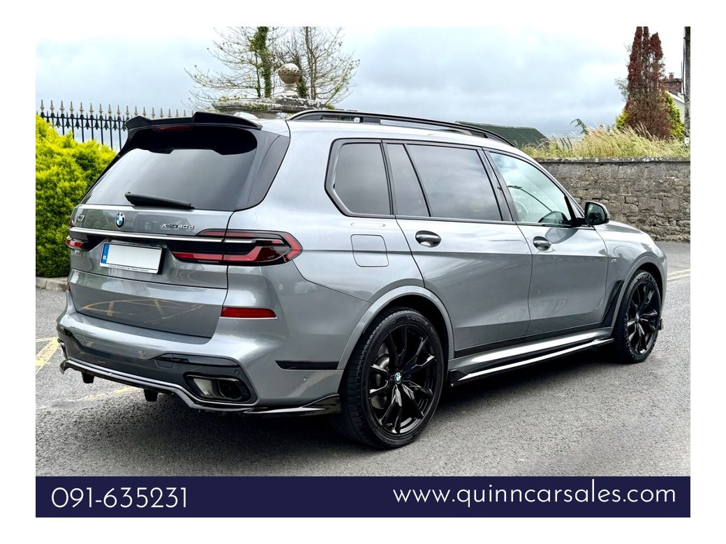 2023 BMW X7