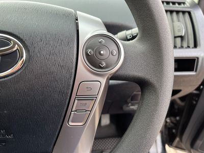2016 Toyota Prius Alpha
