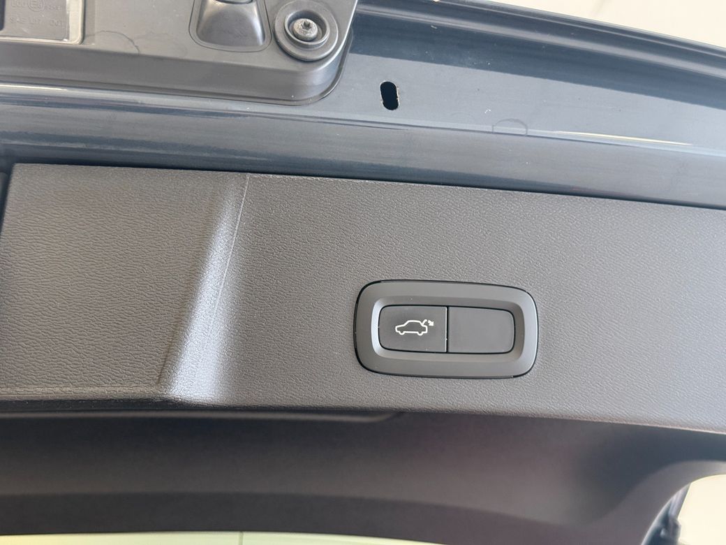 2022 Volvo XC40