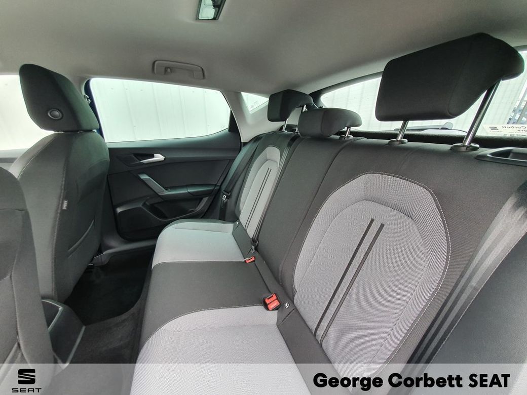 2025 SEAT Leon