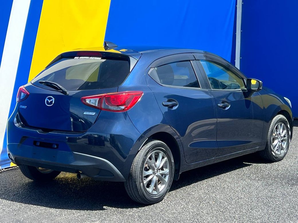 2017 Mazda Demio