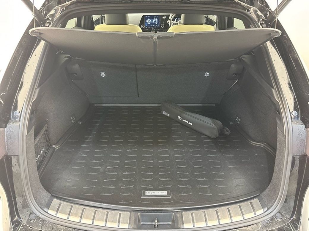 2023 Lexus NX 450H+