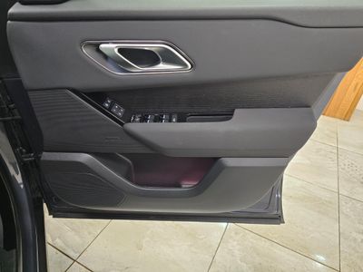 2025 Land Rover Range Rover Velar