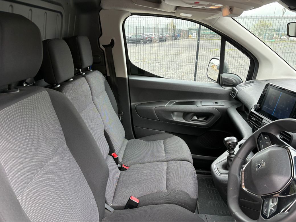 2024 Peugeot Partner
