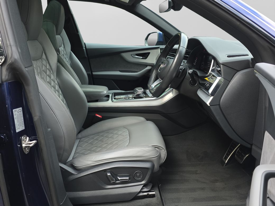 2021 Audi Q8