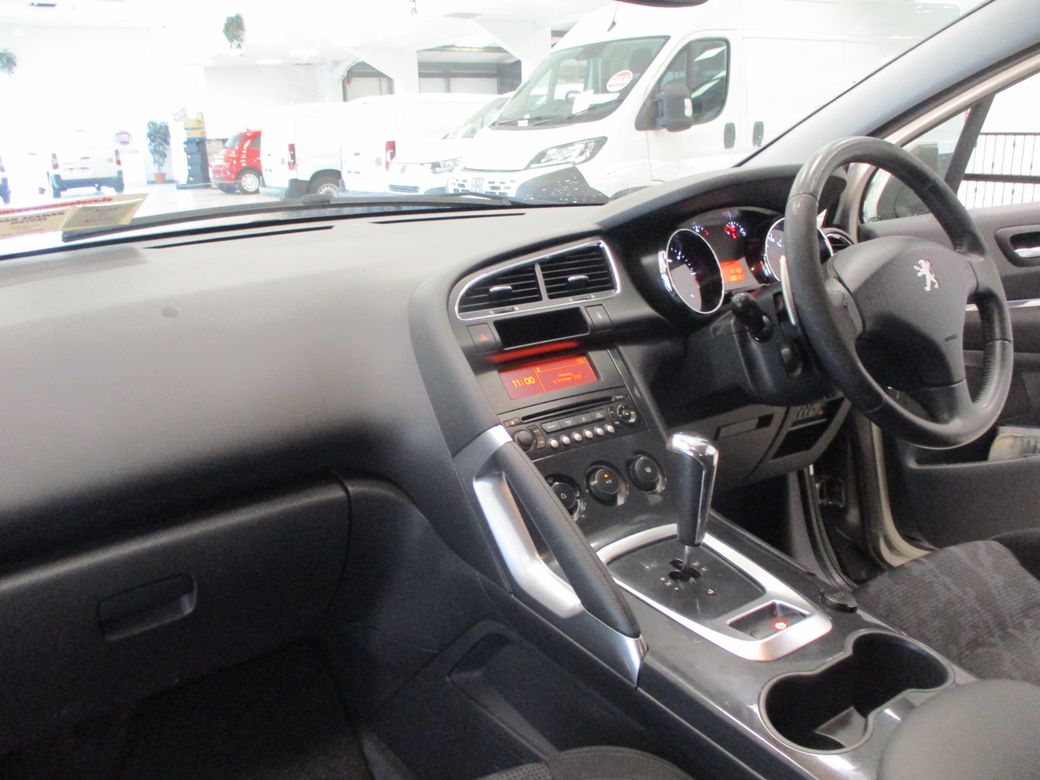 2011 Peugeot 3008