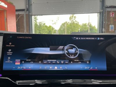 2025 BMW i5
