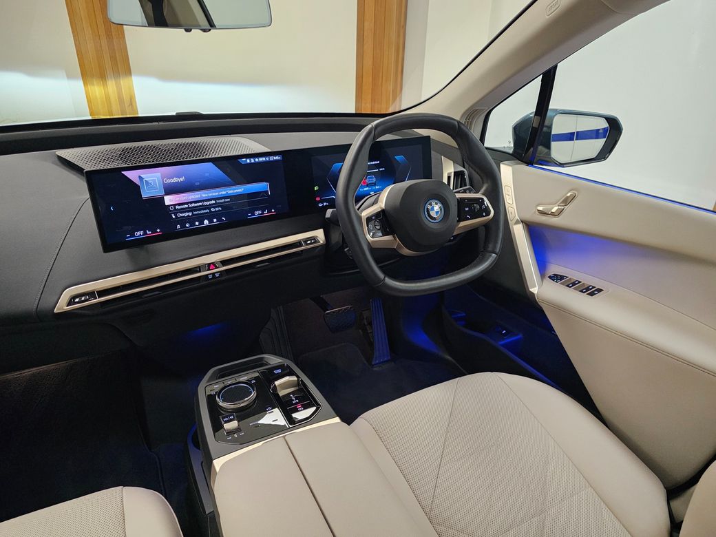 2024 BMW iX