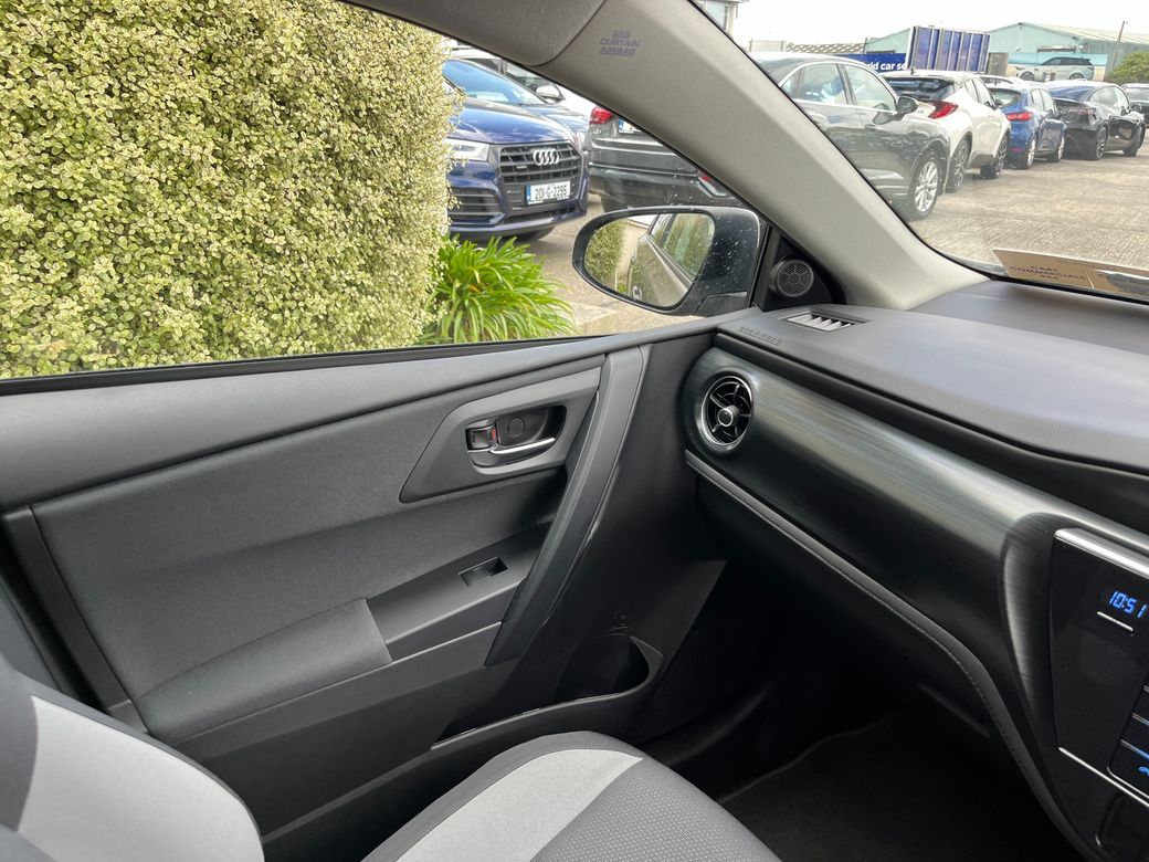 2015 Toyota Auris