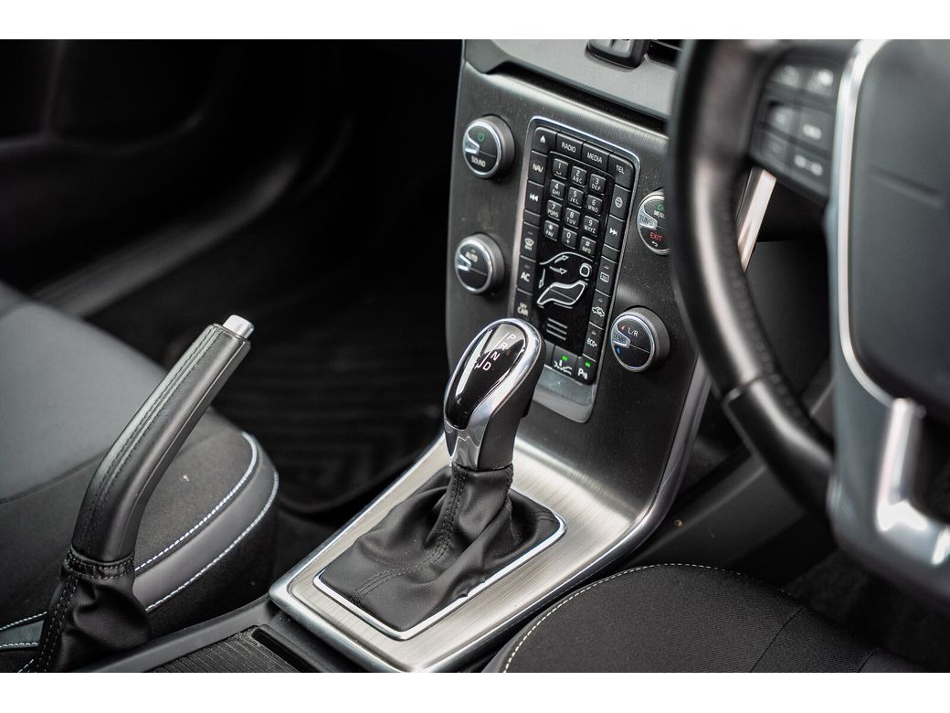 2016 Volvo V40
