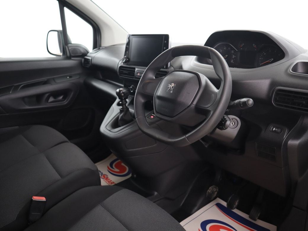 2023 Peugeot Partner