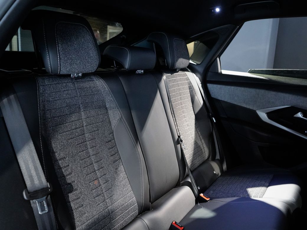 2025 Peugeot 3008