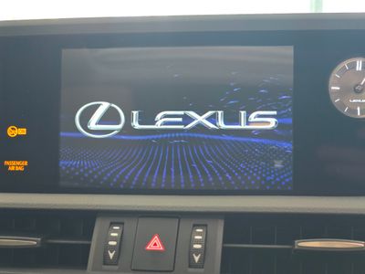2019 Lexus ES 300h