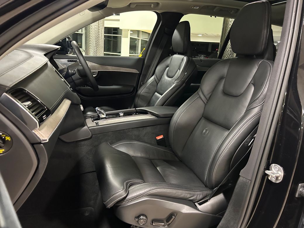 2022 Volvo XC90