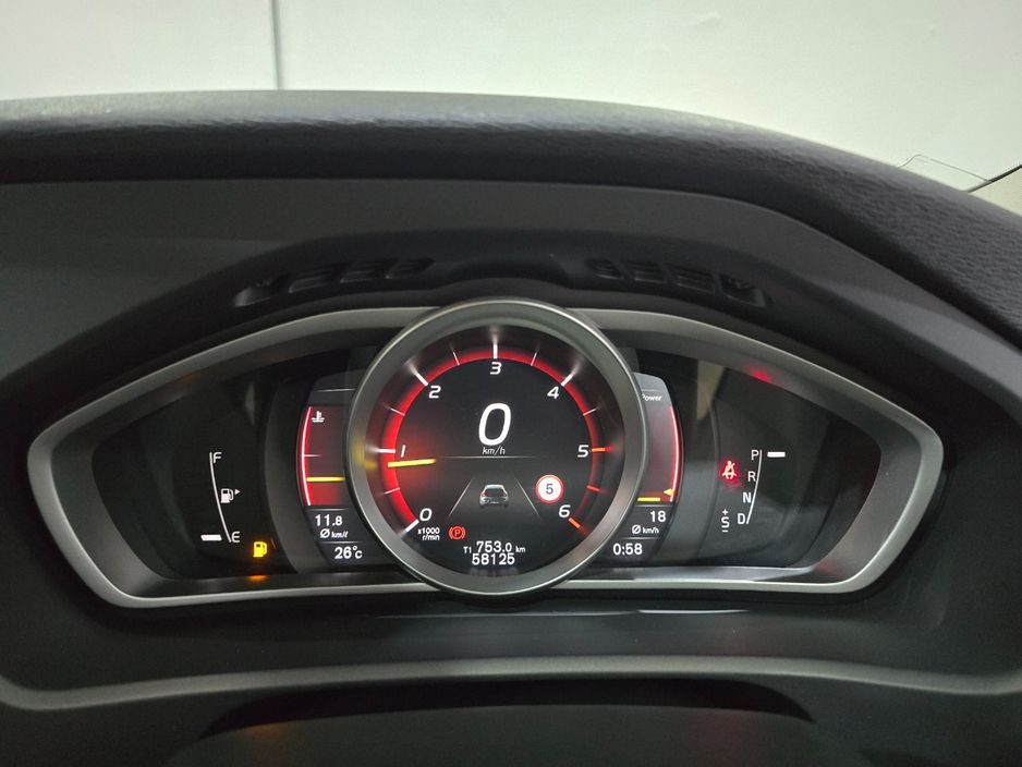 2018 Volvo V40