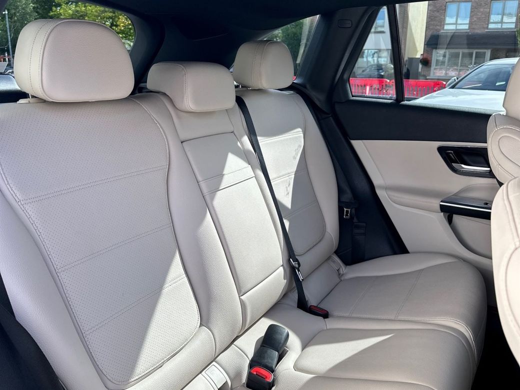 2023 Mercedes-Benz GLC Class